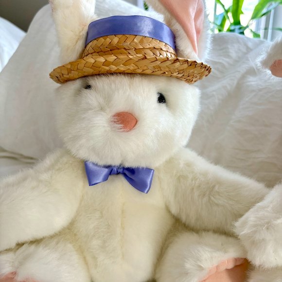 Vintage Hallmark Boy & Girl Easter Bunny Rabbits Straw Hats Excellent Condition - Picture 4 of 8